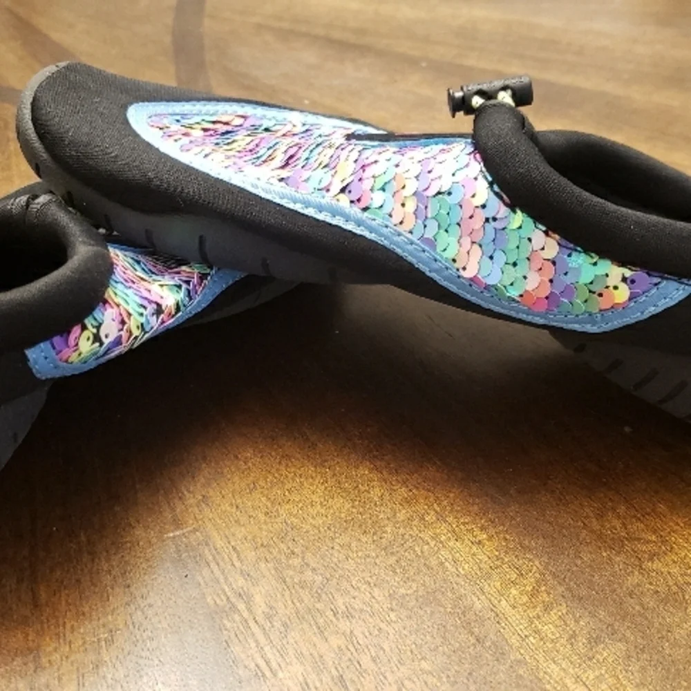Body Glove Blue and Black Water Shoes